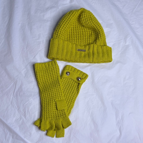 Michael Kors Kids Lime Knit Hat and Glove Set - Picture 1 of 2